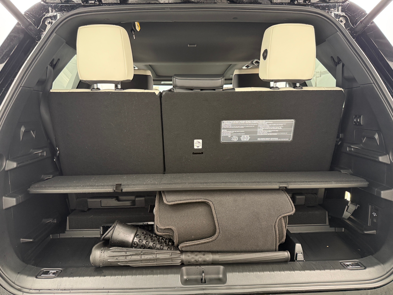 Thumbnail: 2023 Toyota Sequoia - 6