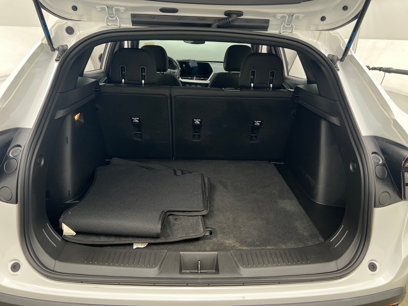 Thumbnail: 2024 Chevrolet Trax - 7