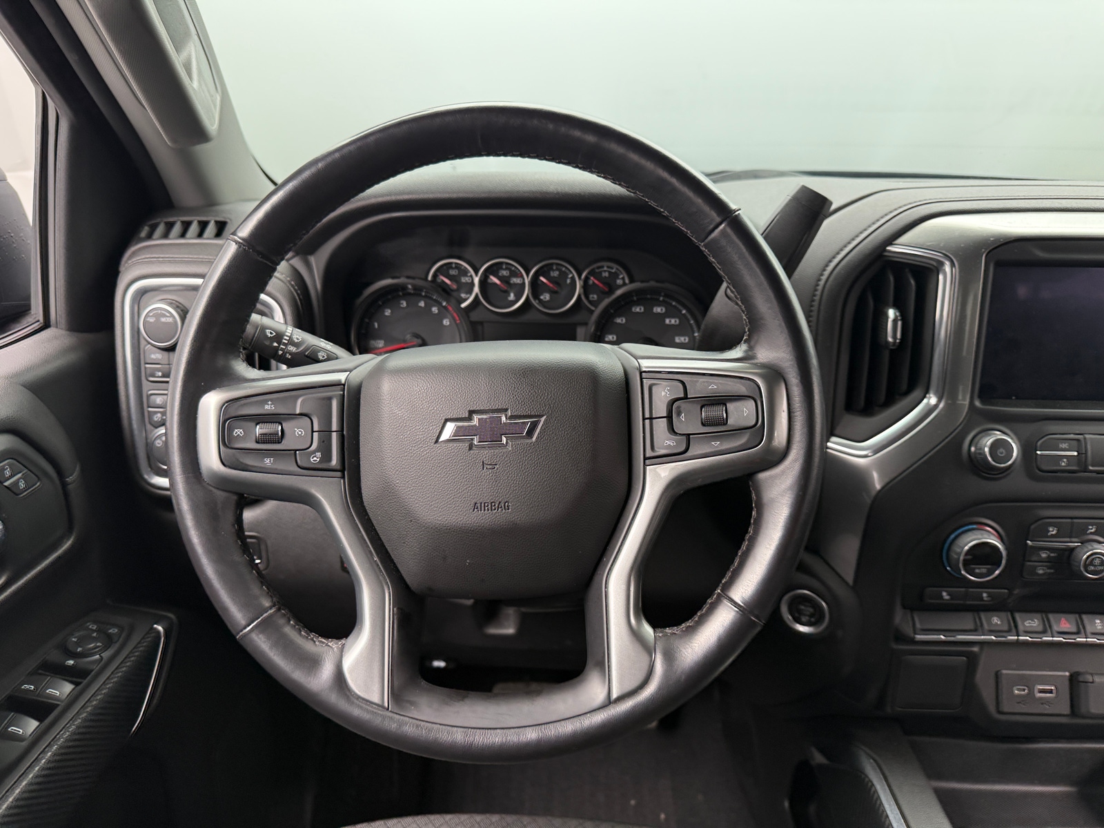 Thumbnail: 2022 Chevrolet Silverado 1500 - 5