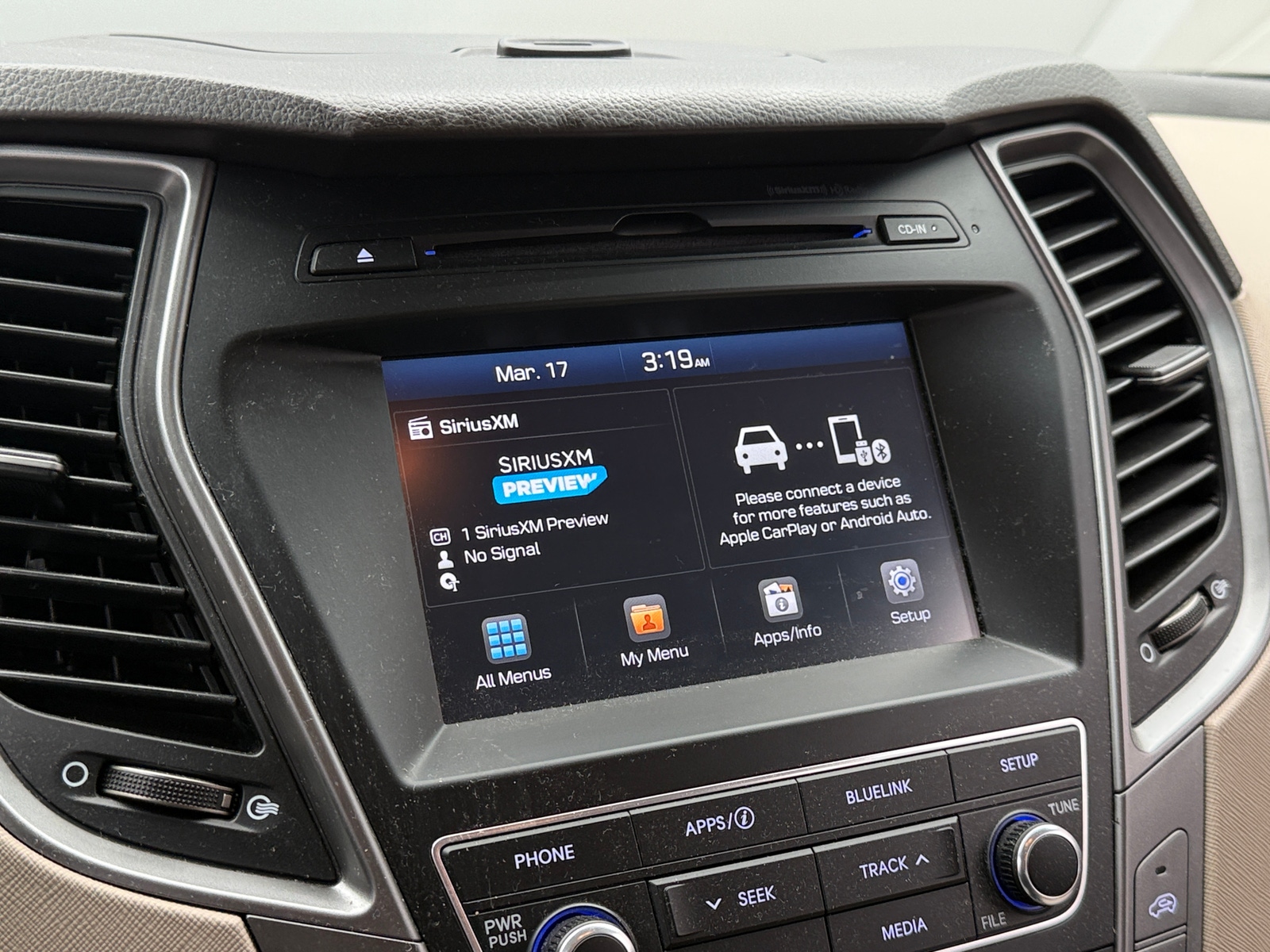 Thumbnail: 2017 Hyundai Santa Fe - 4