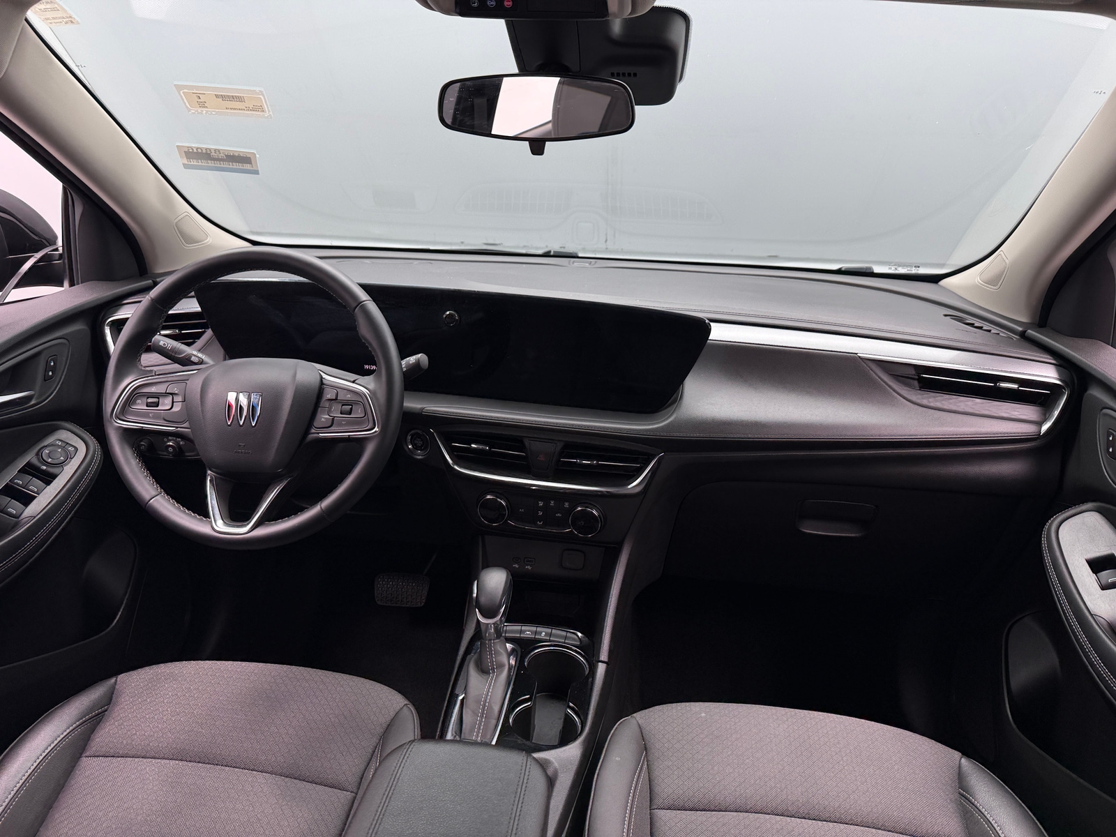 Thumbnail: 2025 Buick Encore GX - 3