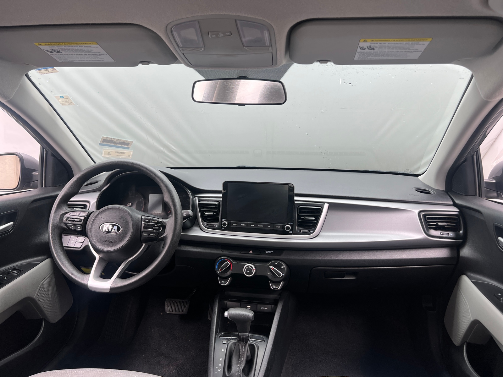 Thumbnail: 2021 Kia Rio - 3