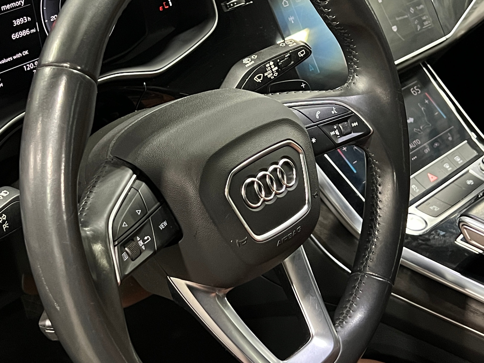 Thumbnail: 2020 Audi Q7 - 4