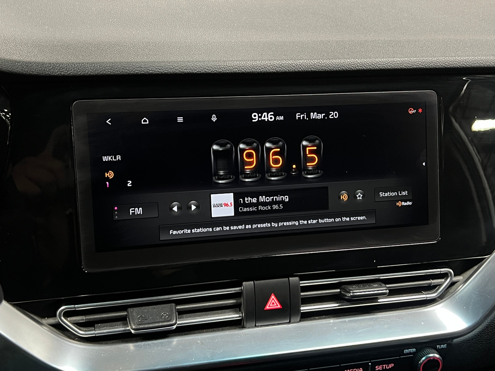 Thumbnail: 2022 Kia Niro - 4