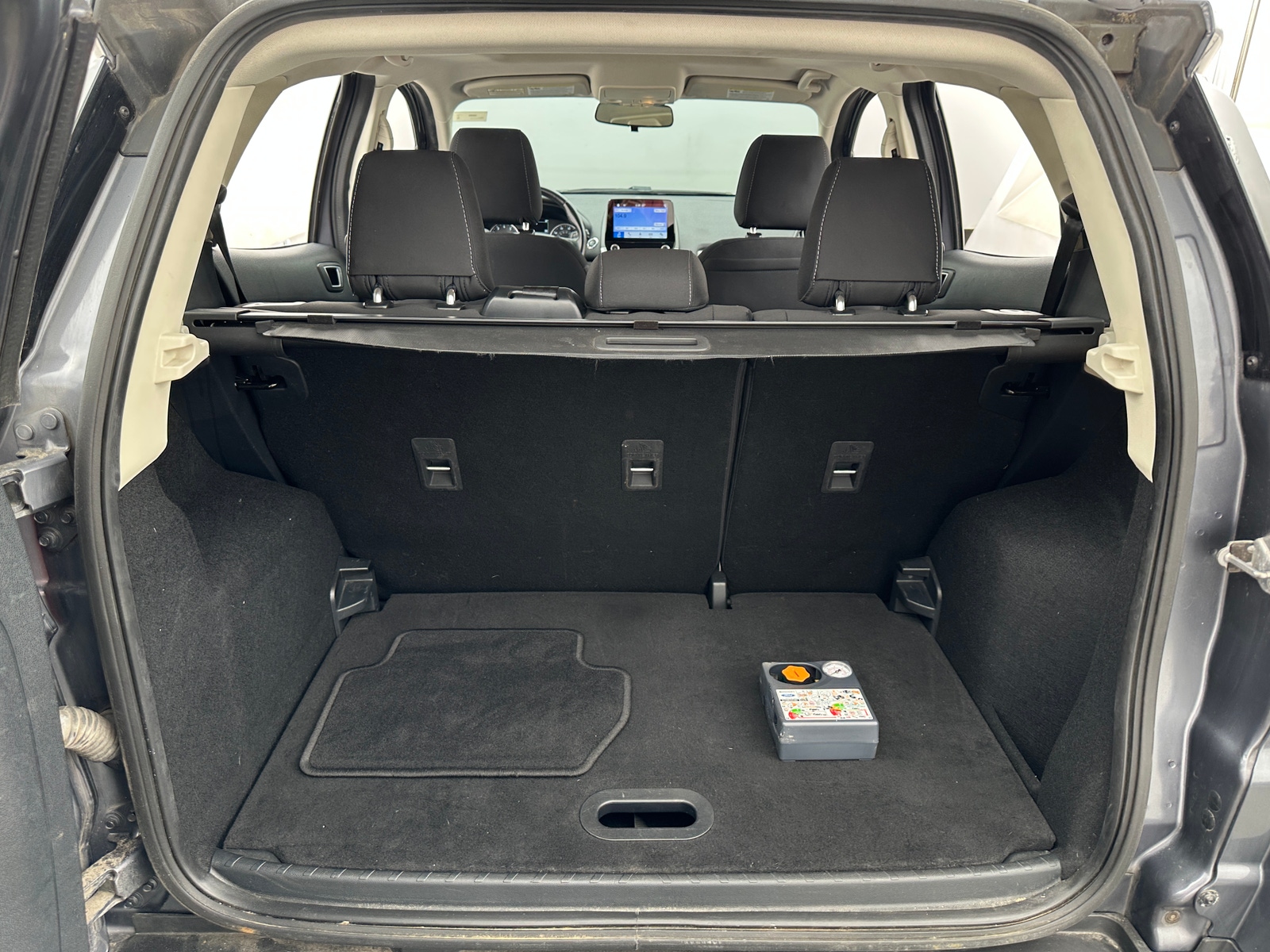 Thumbnail: 2018 Ford EcoSport - 7