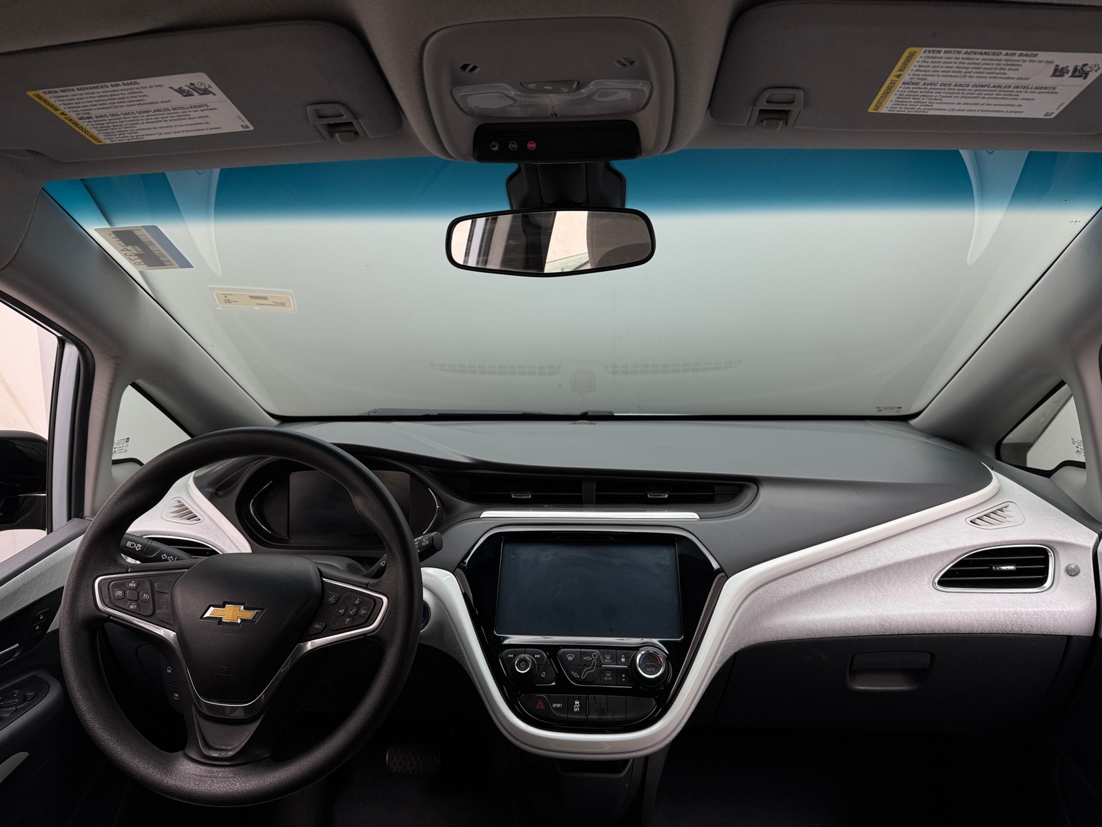 Thumbnail: 2018 Chevrolet Bolt EV - 3