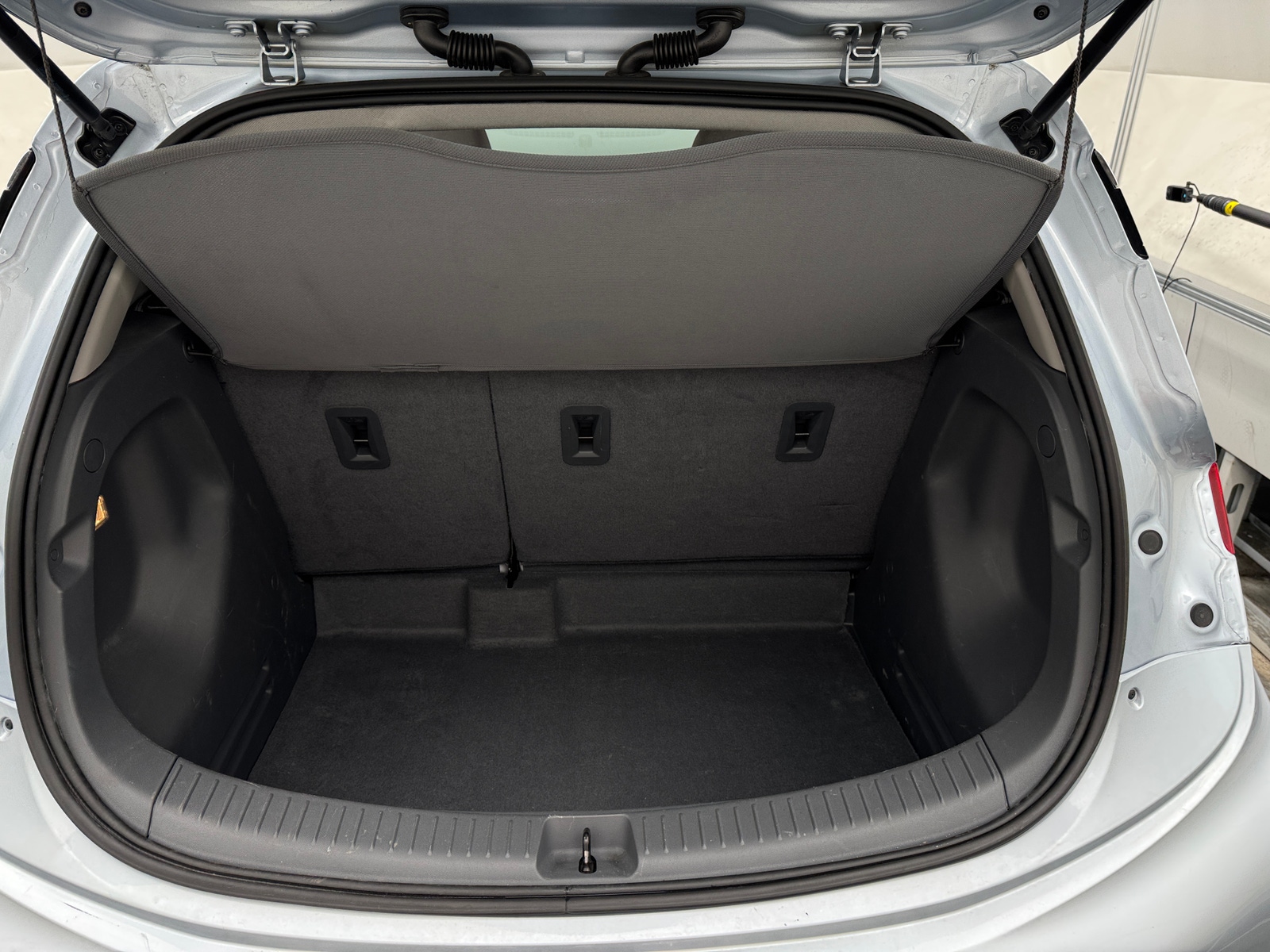 Thumbnail: 2018 Chevrolet Bolt EV - 7