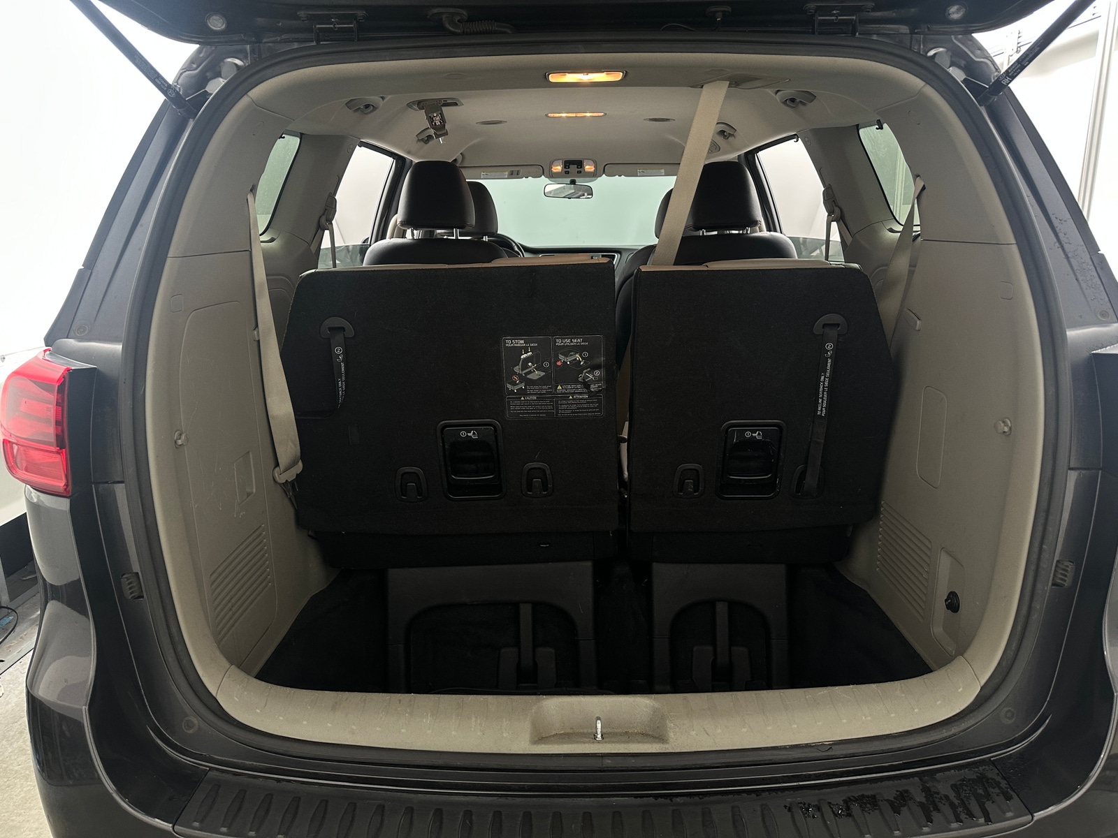 Thumbnail: 2019 Kia Sedona - 6