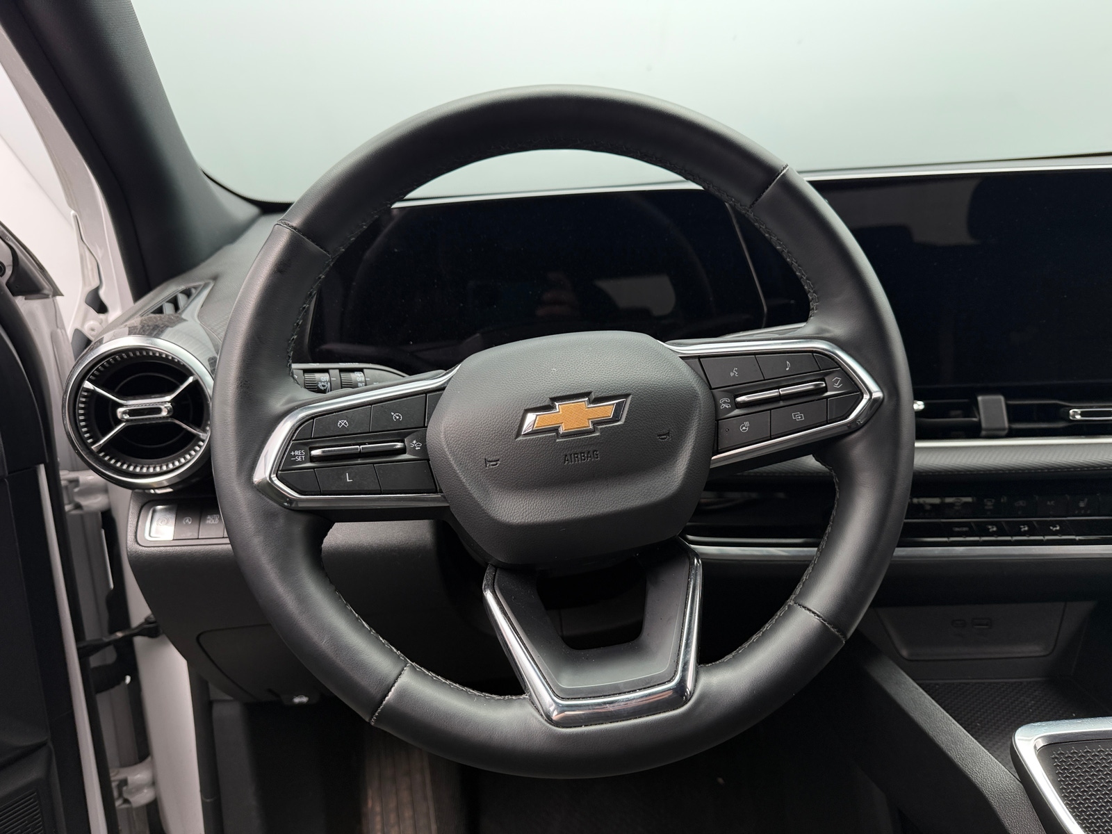 Thumbnail: 2025 Chevrolet Equinox - 5