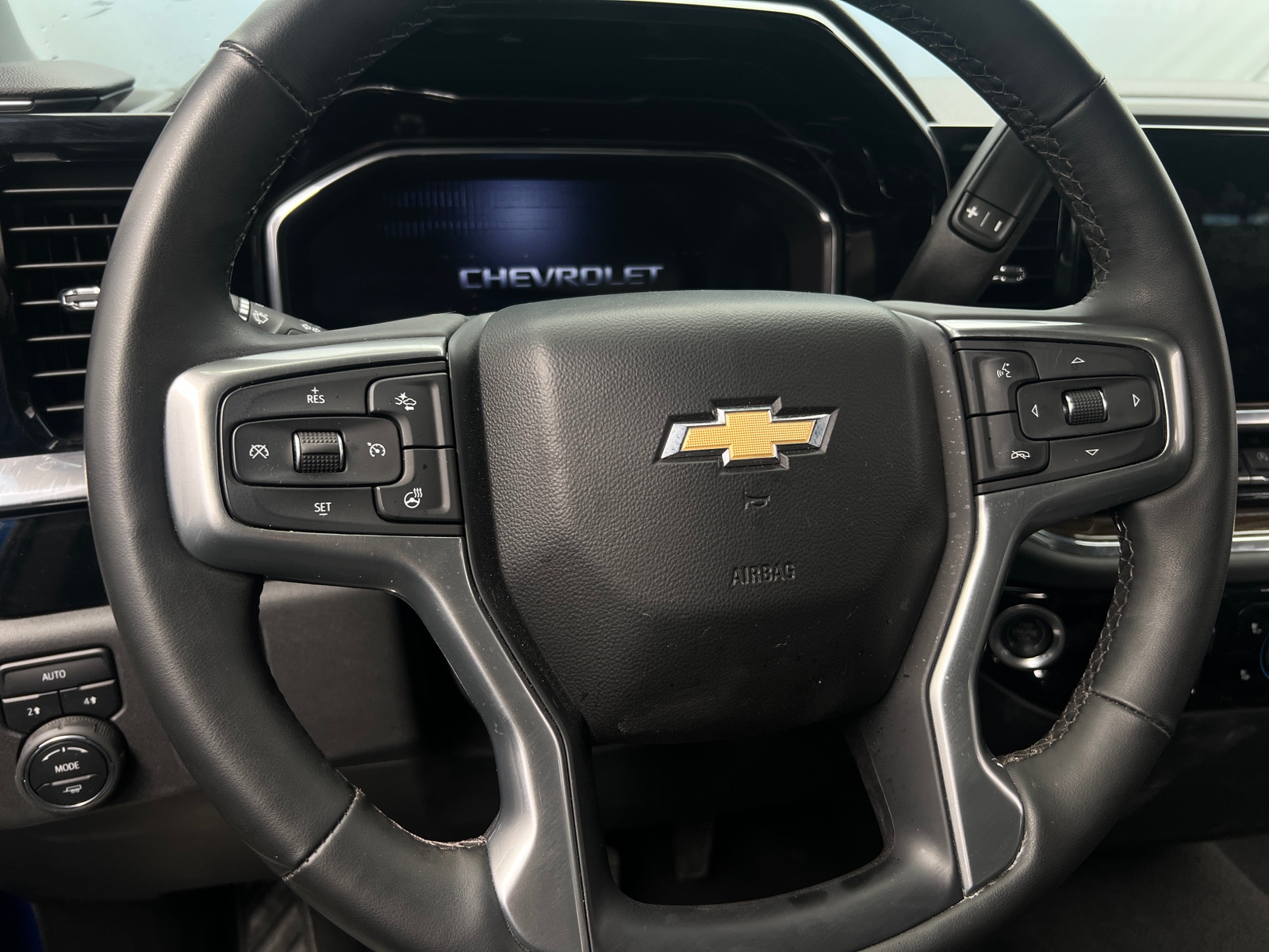 Thumbnail: 2023 Chevrolet Silverado 1500 - 5