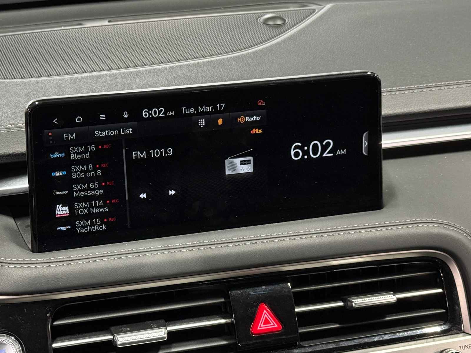 Thumbnail: 2025 Genesis G70 - 3