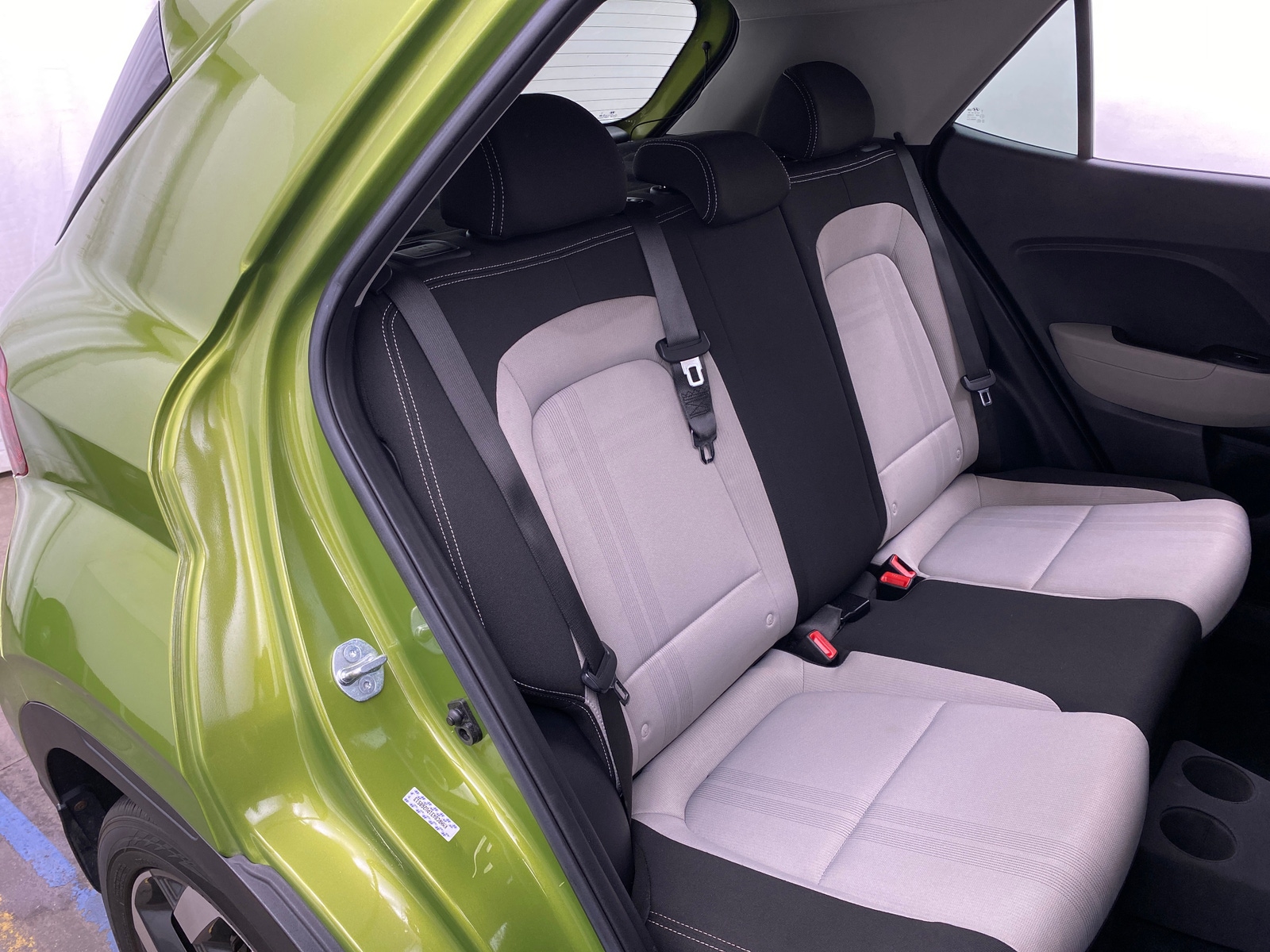 Thumbnail: 2023 Hyundai Venue - 6