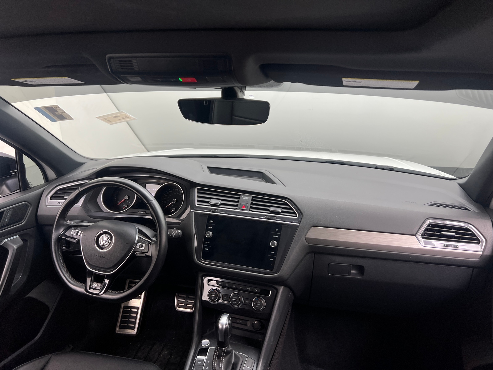 Thumbnail: 2021 Volkswagen Tiguan - 2