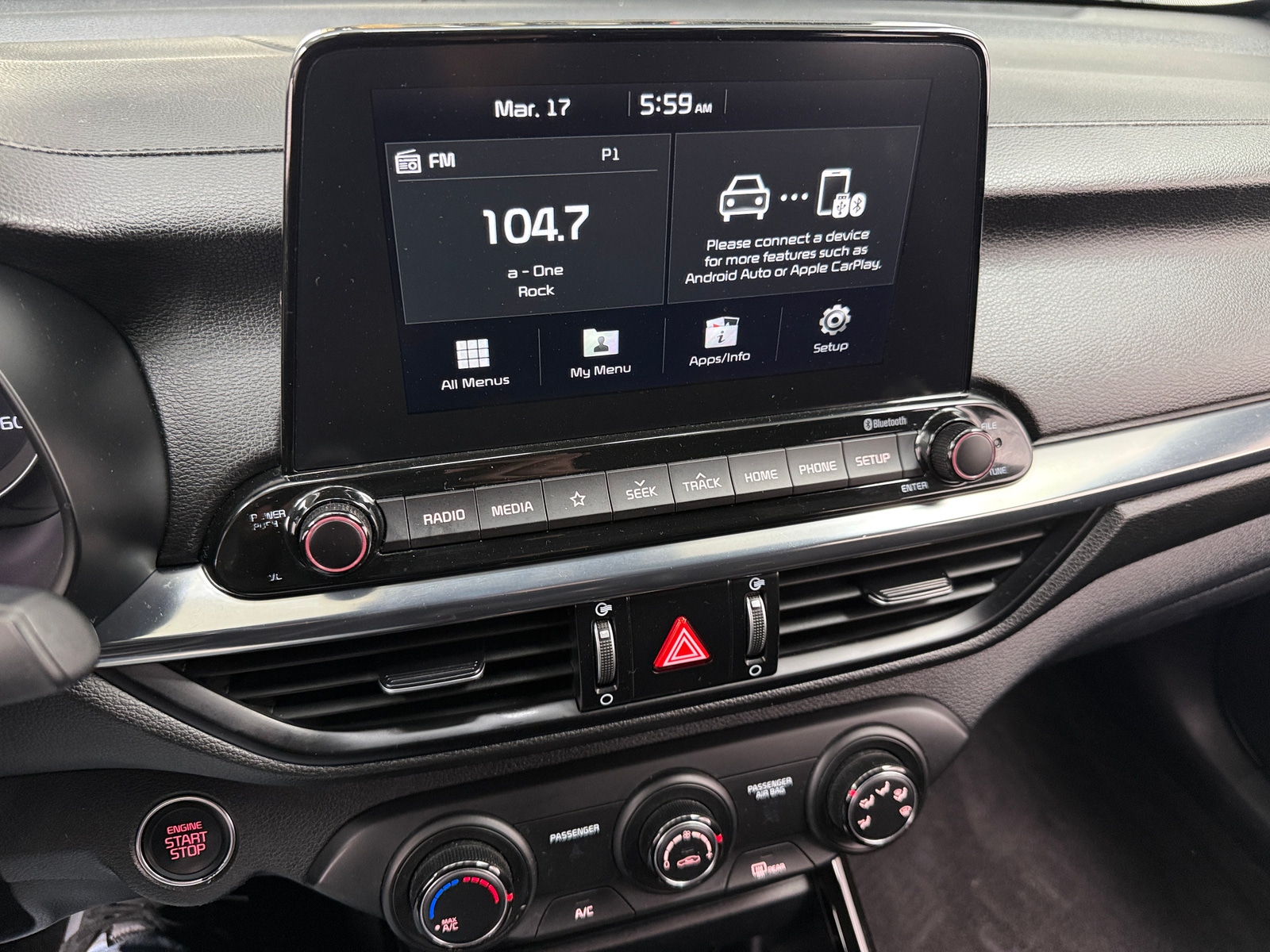 Thumbnail: 2020 Kia Forte - 4