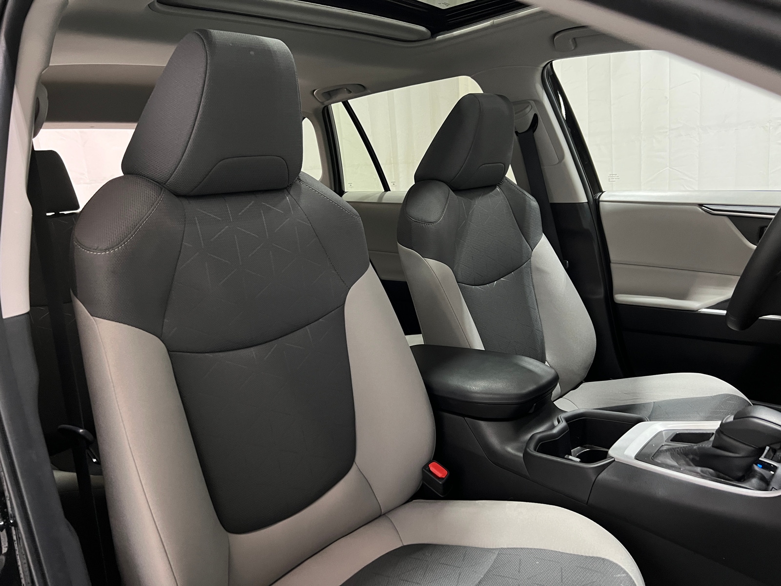 Thumbnail: 2024 Toyota RAV4 - 2