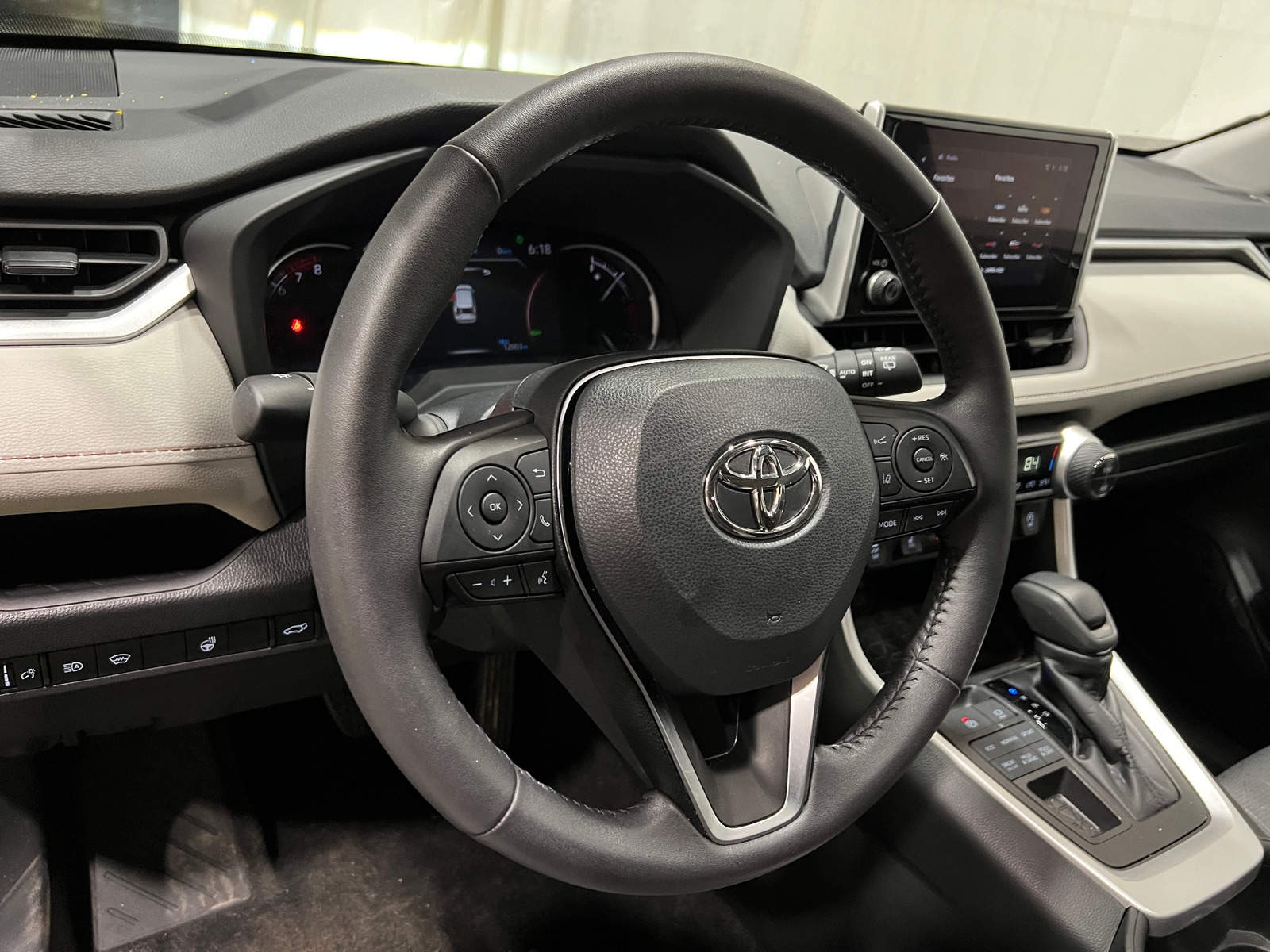 Thumbnail: 2024 Toyota RAV4 - 5