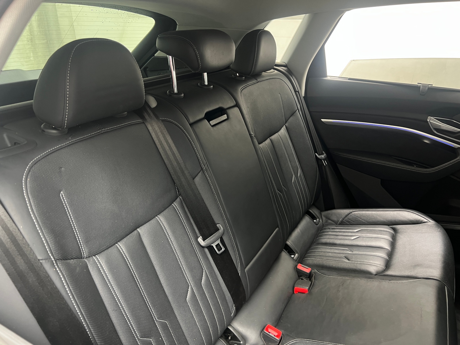 Thumbnail: 2021 Audi e-tron - 5