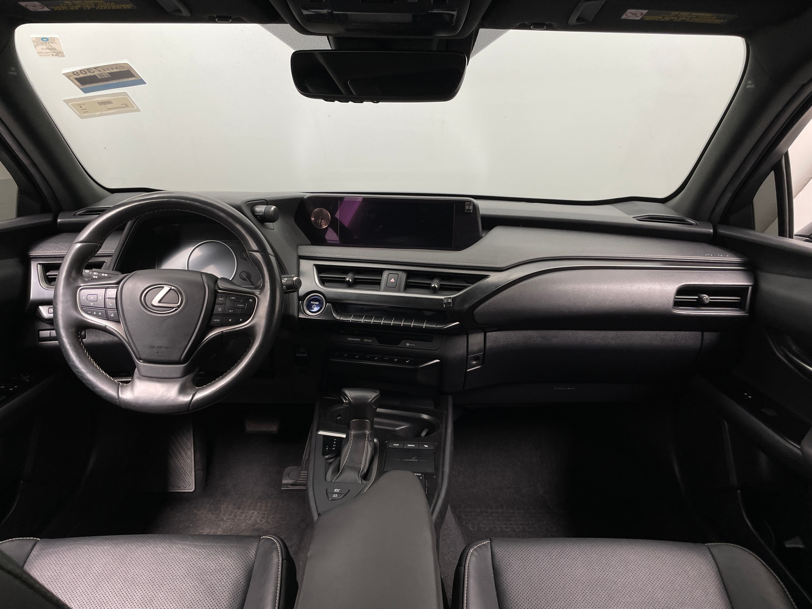 Thumbnail: 2019 Lexus UX - 2