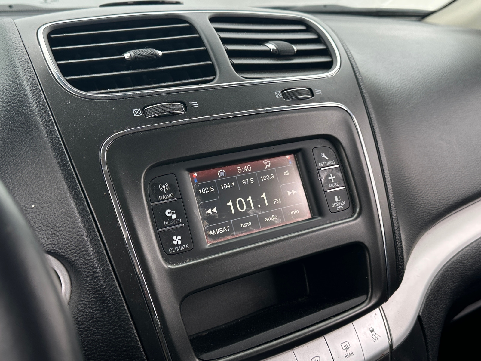 Thumbnail: 2019 Dodge Journey - 4