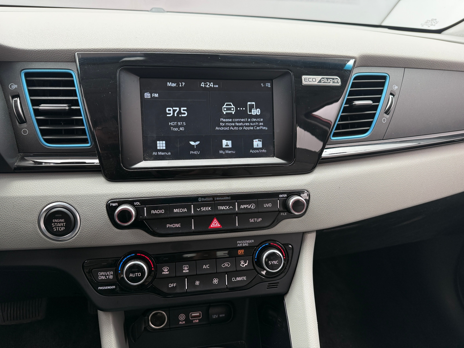 Thumbnail: 2019 Kia Niro - 4