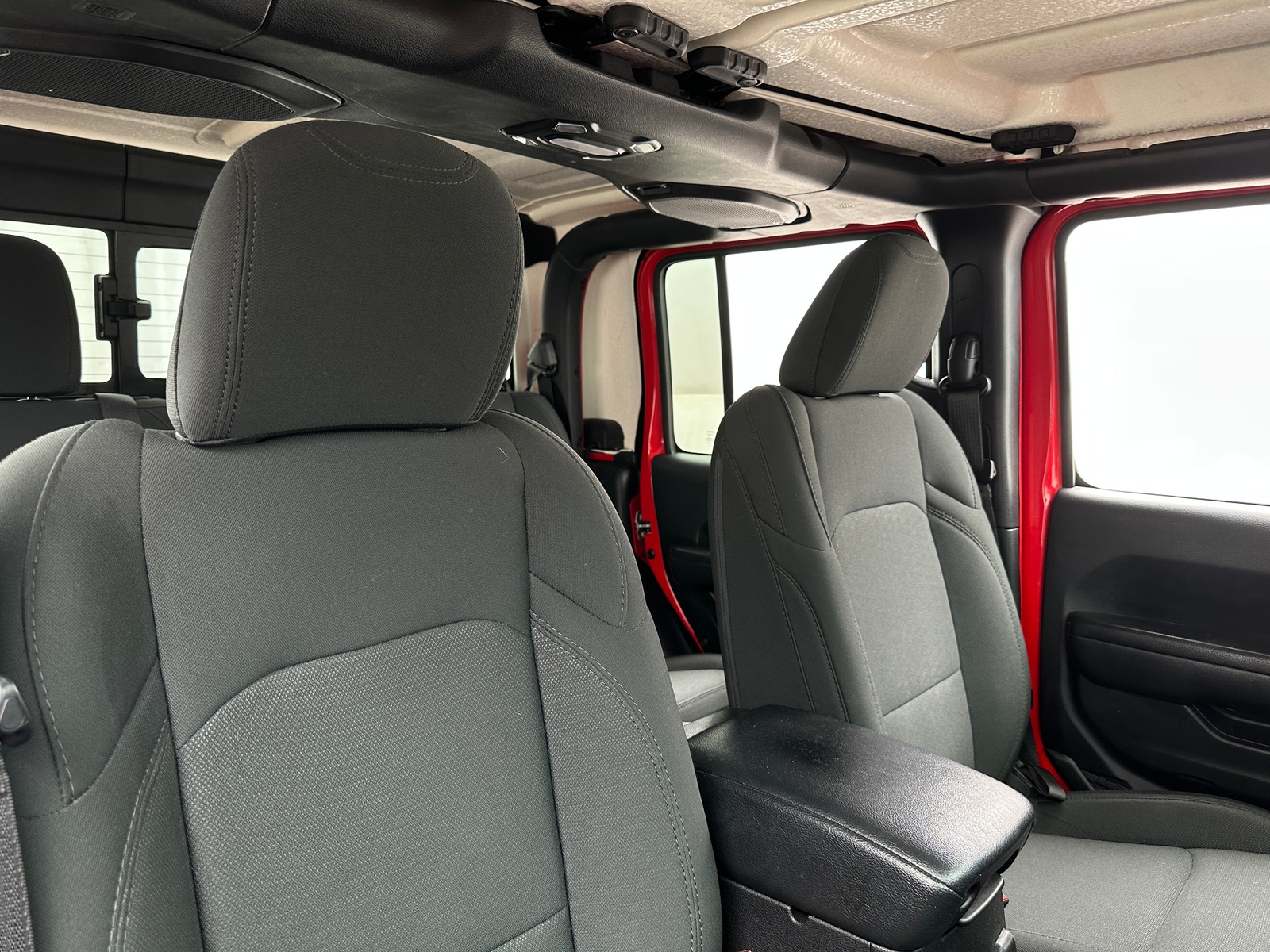 Thumbnail: 2020 Jeep Gladiator - 2