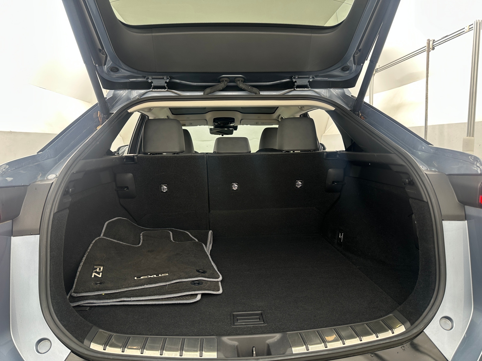 Thumbnail: 2023 Lexus RZ - 7