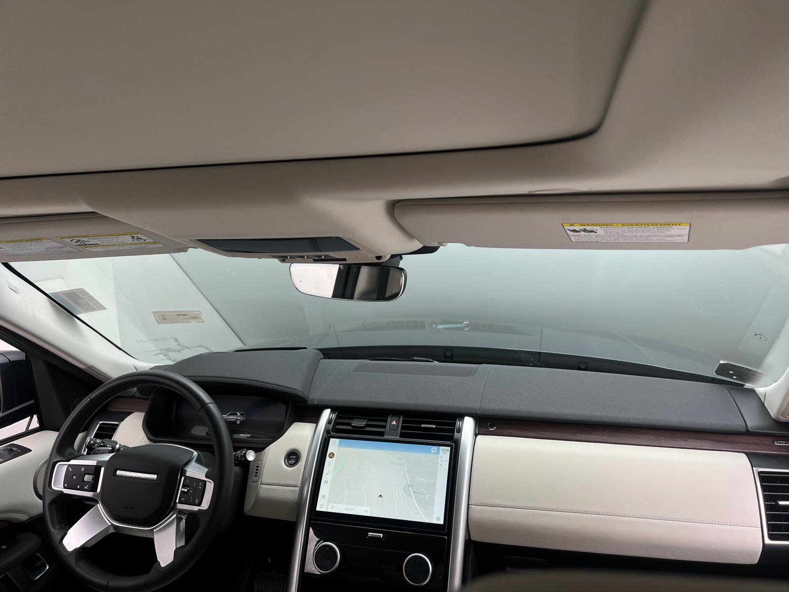 Thumbnail: 2024 Land Rover Discovery - 2