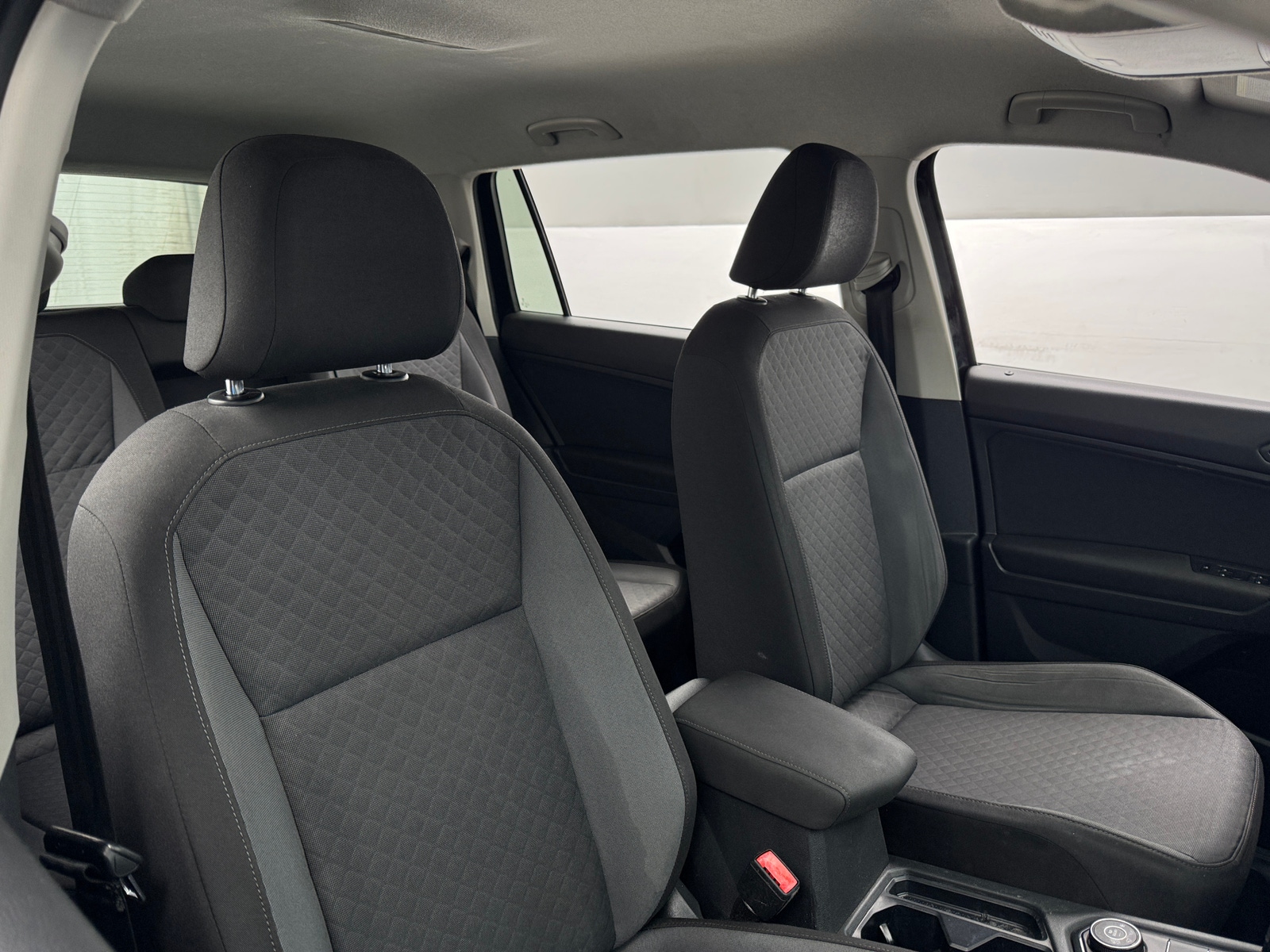 Thumbnail: 2019 Volkswagen Tiguan - 2