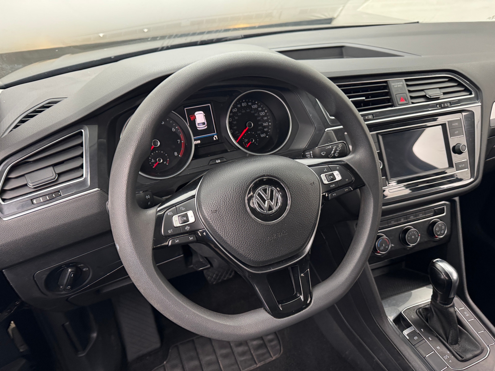 Thumbnail: 2019 Volkswagen Tiguan - 5