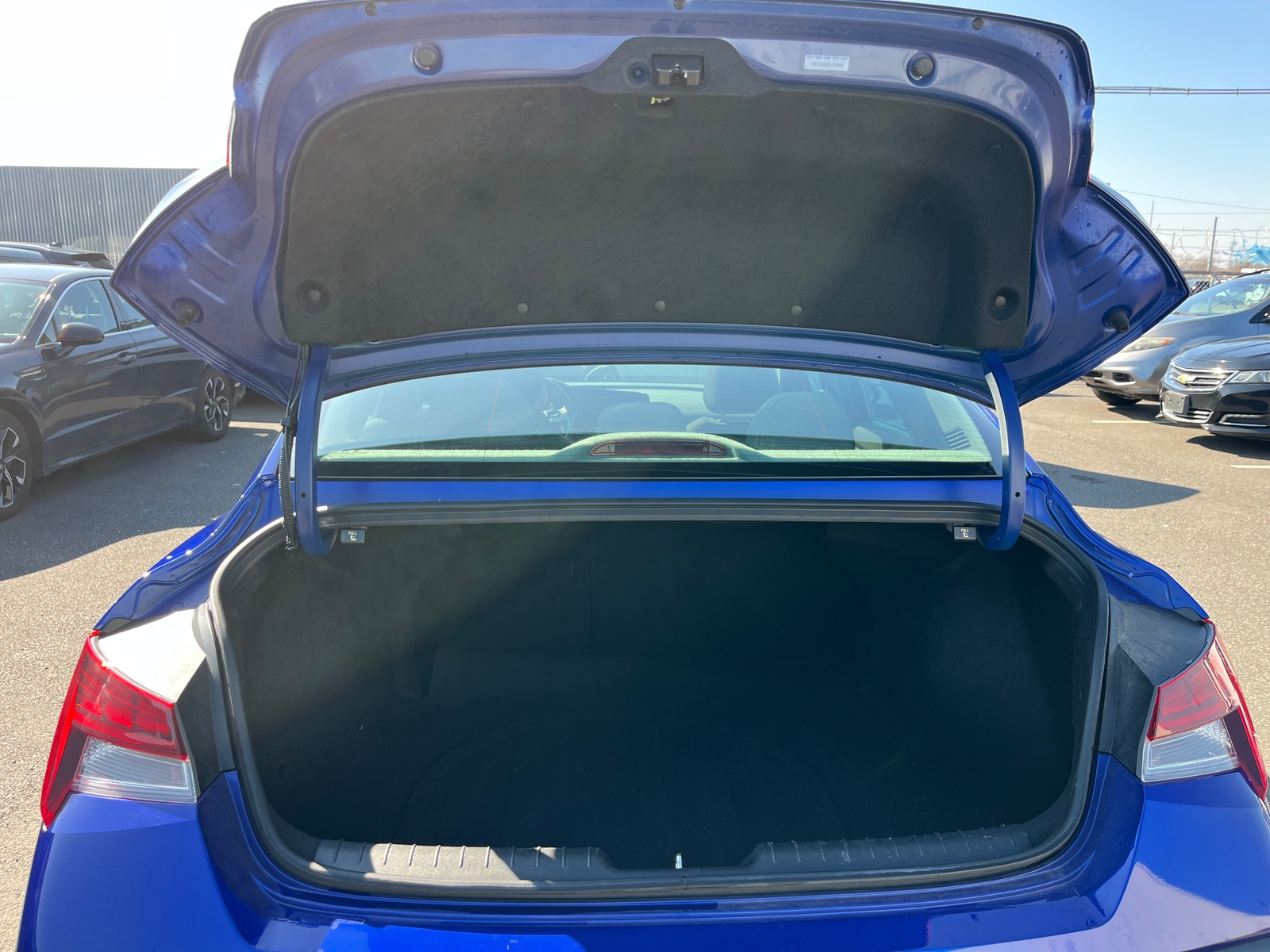 Thumbnail: 2025 Hyundai Elantra - 5