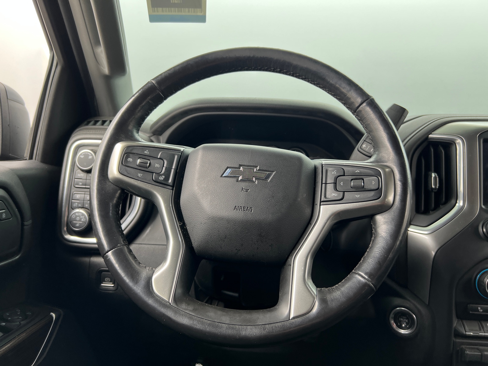 Thumbnail: 2019 Chevrolet Silverado 1500 - 5