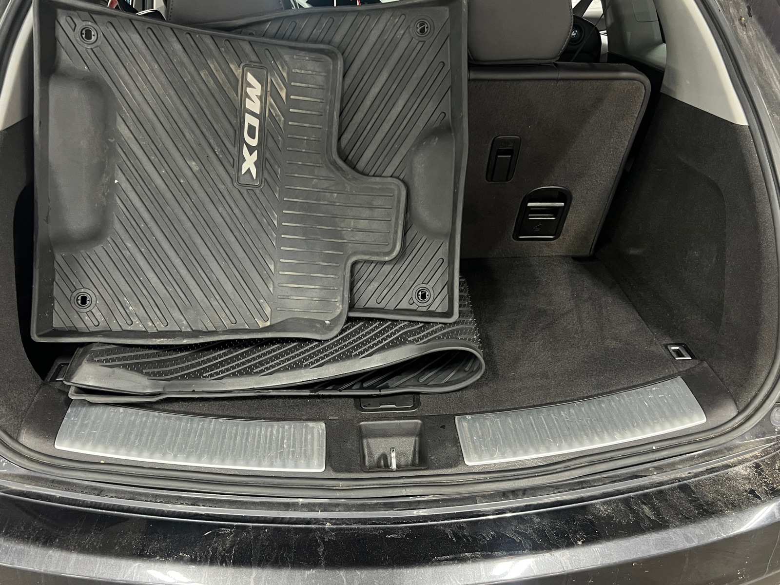 Thumbnail: 2016 Acura MDX - 6