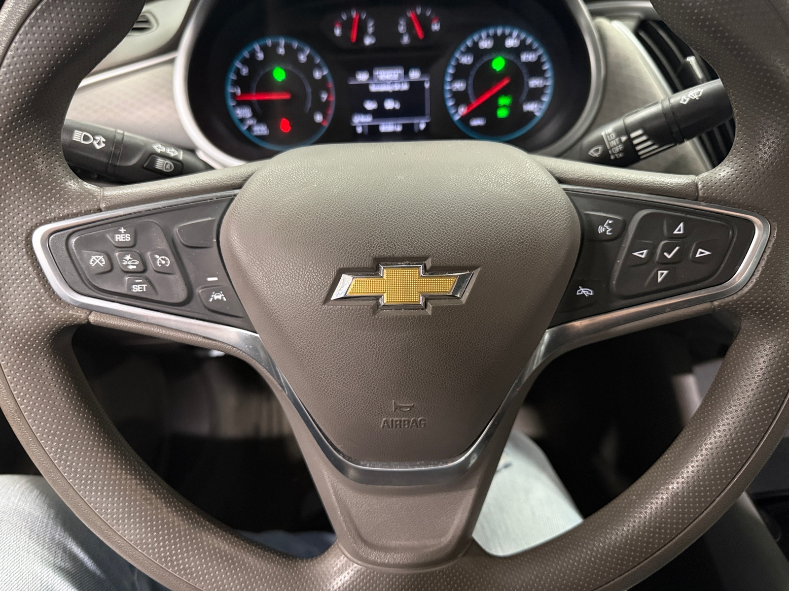 Thumbnail: 2023 Chevrolet Malibu - 5