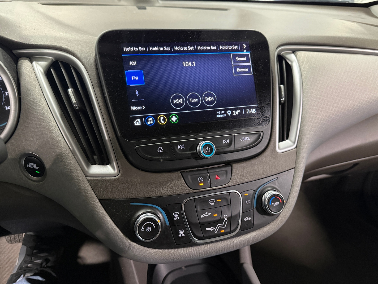 Thumbnail: 2023 Chevrolet Malibu - 4