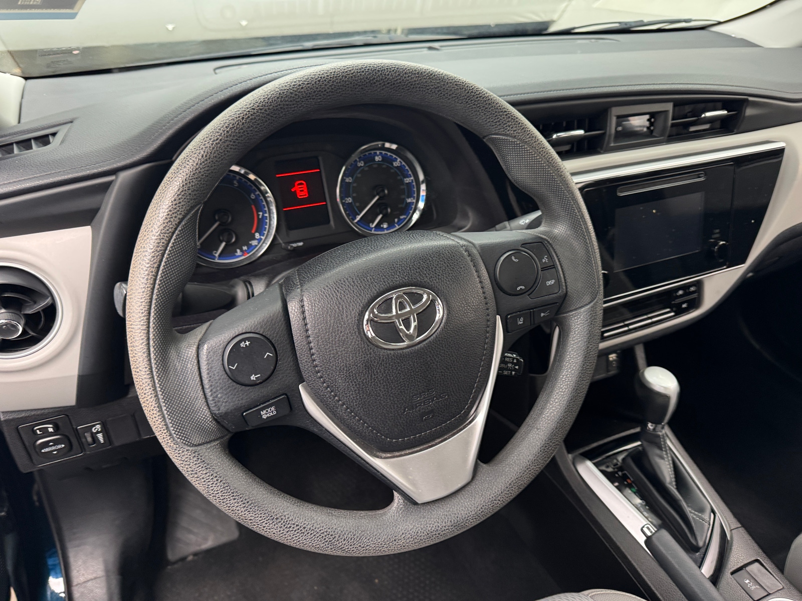 Thumbnail: 2018 Toyota Corolla - 5