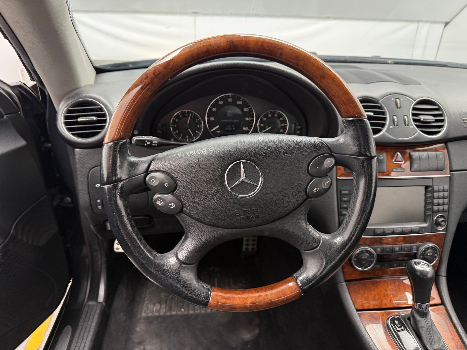 Thumbnail: 2009 Mercedes-Benz CLK - 4