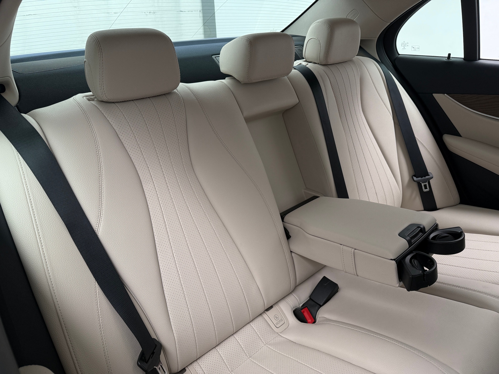 Thumbnail: 2020 Mercedes-Benz E-Class - 5