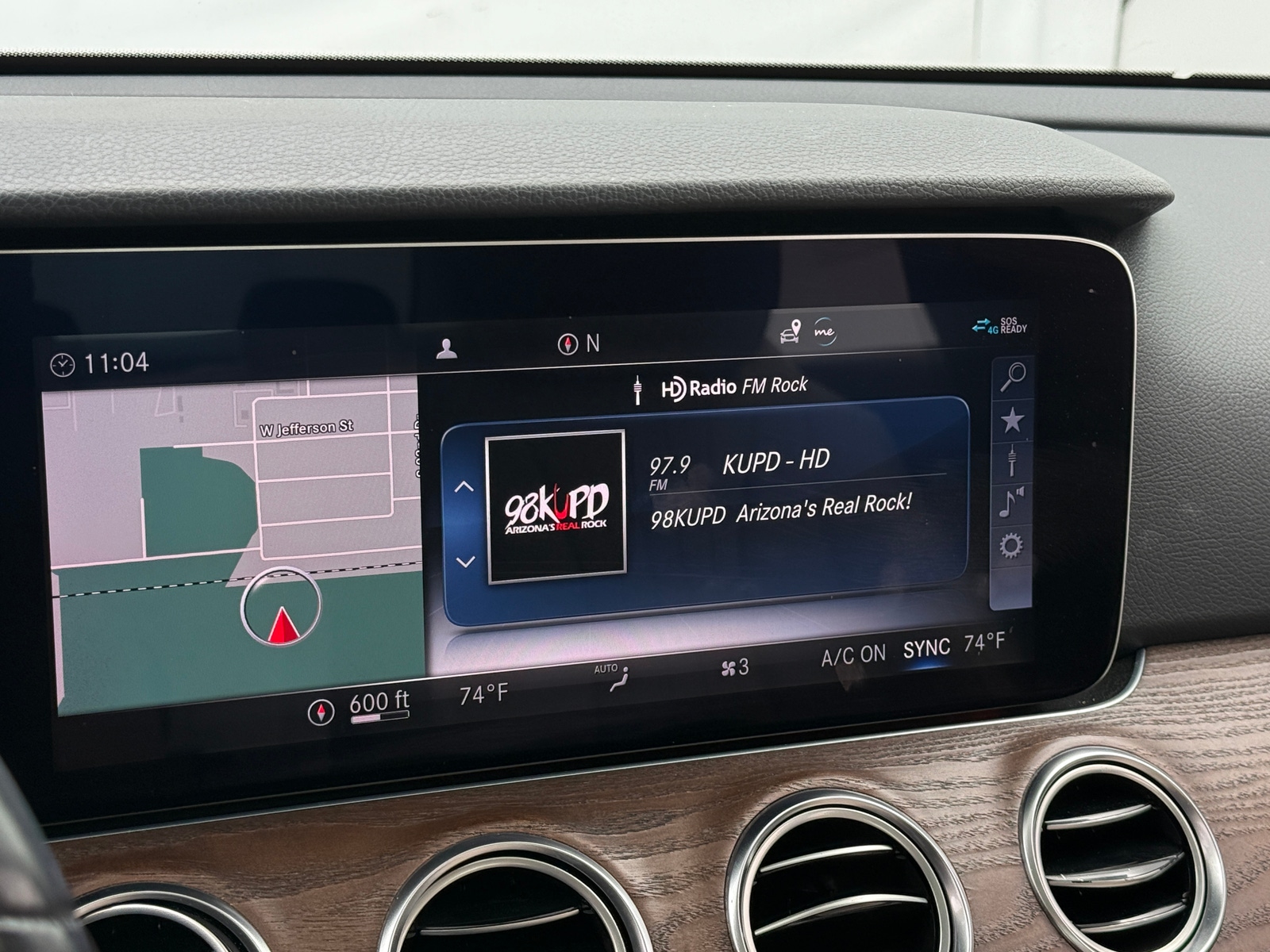 Thumbnail: 2020 Mercedes-Benz E-Class - 3