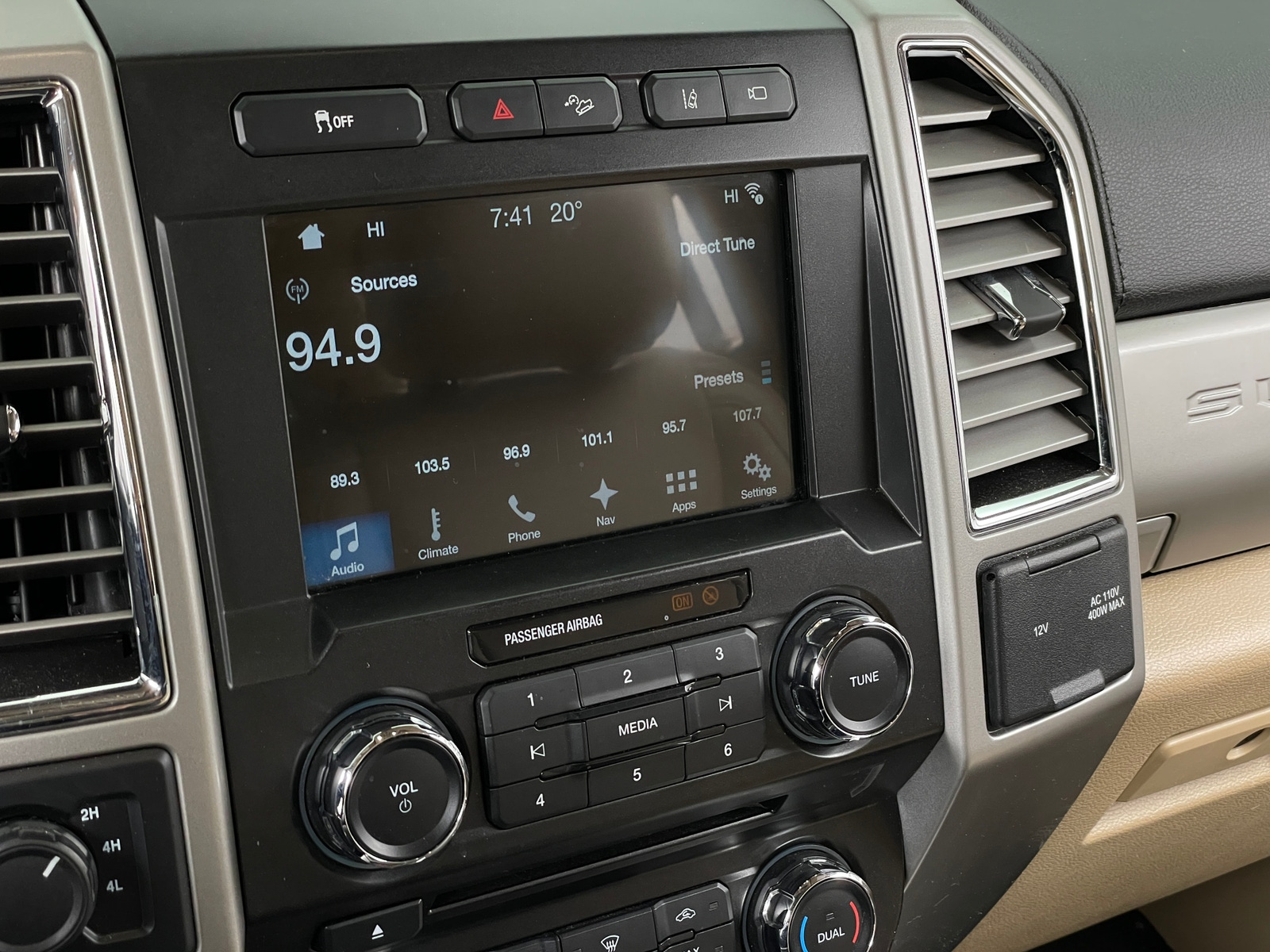 Thumbnail: 2017 Ford Econoline - 3