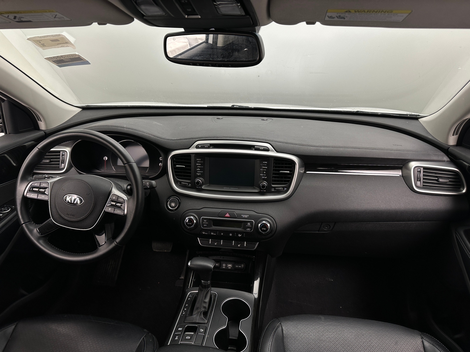 Thumbnail: 2019 Kia Sorento - 2