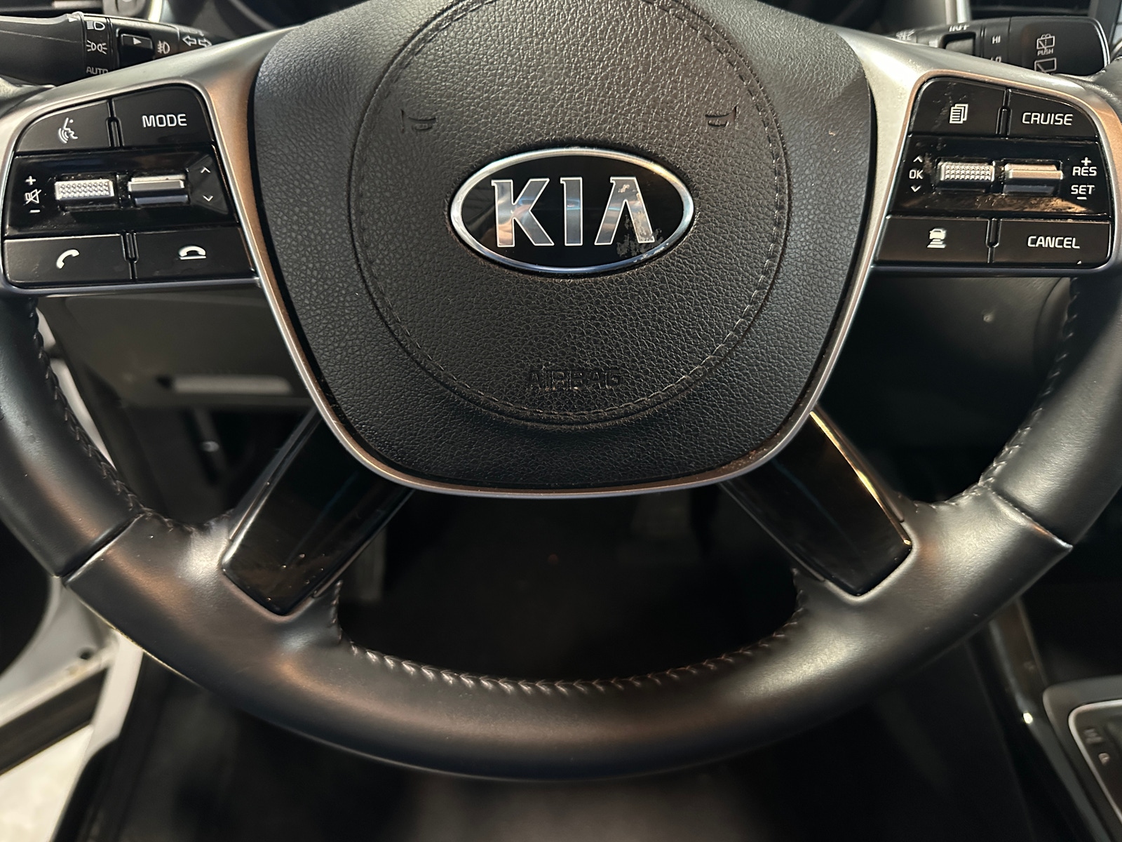 Thumbnail: 2019 Kia Sorento - 4