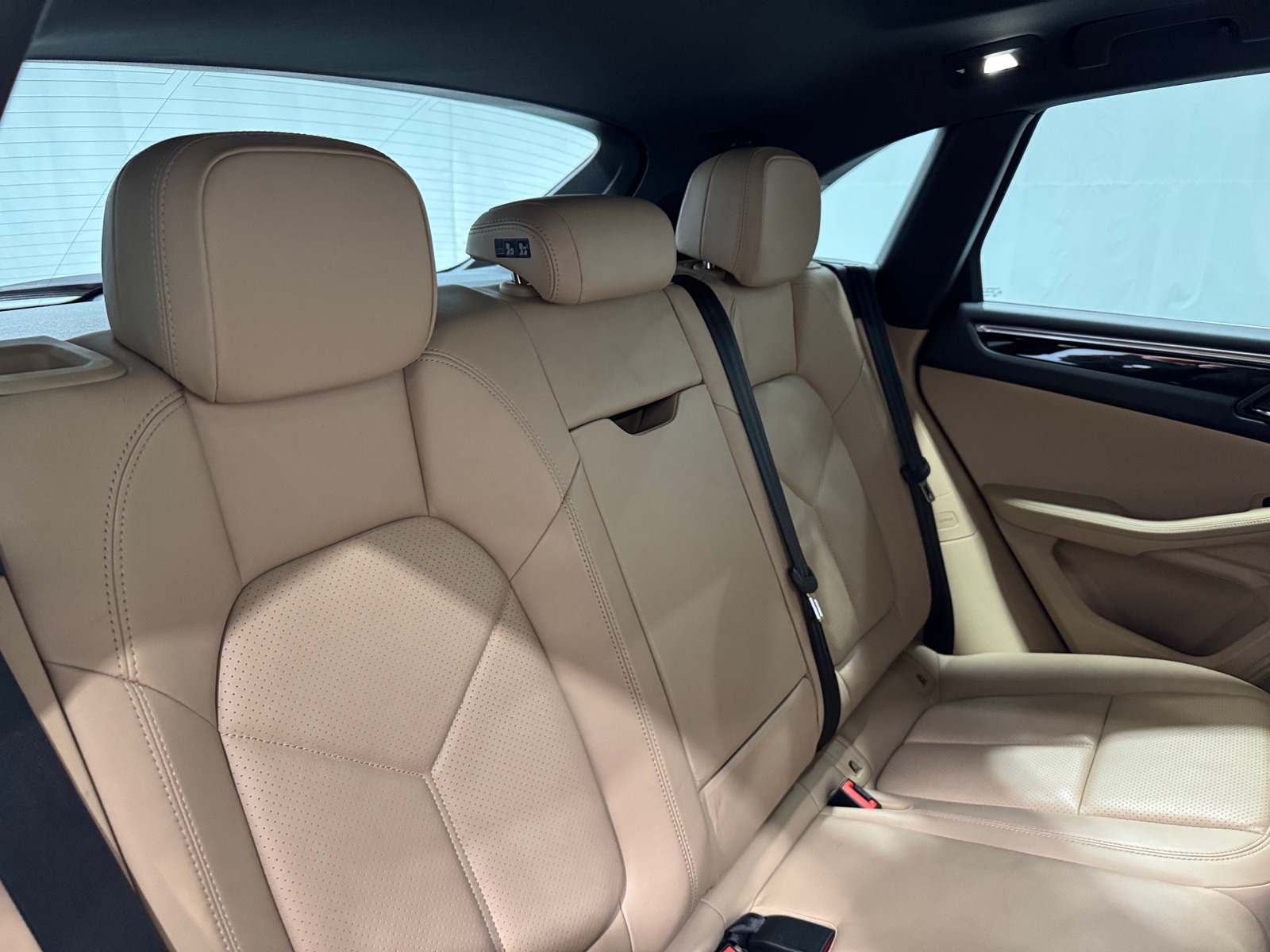 Thumbnail: 2019 Porsche Macan - 6