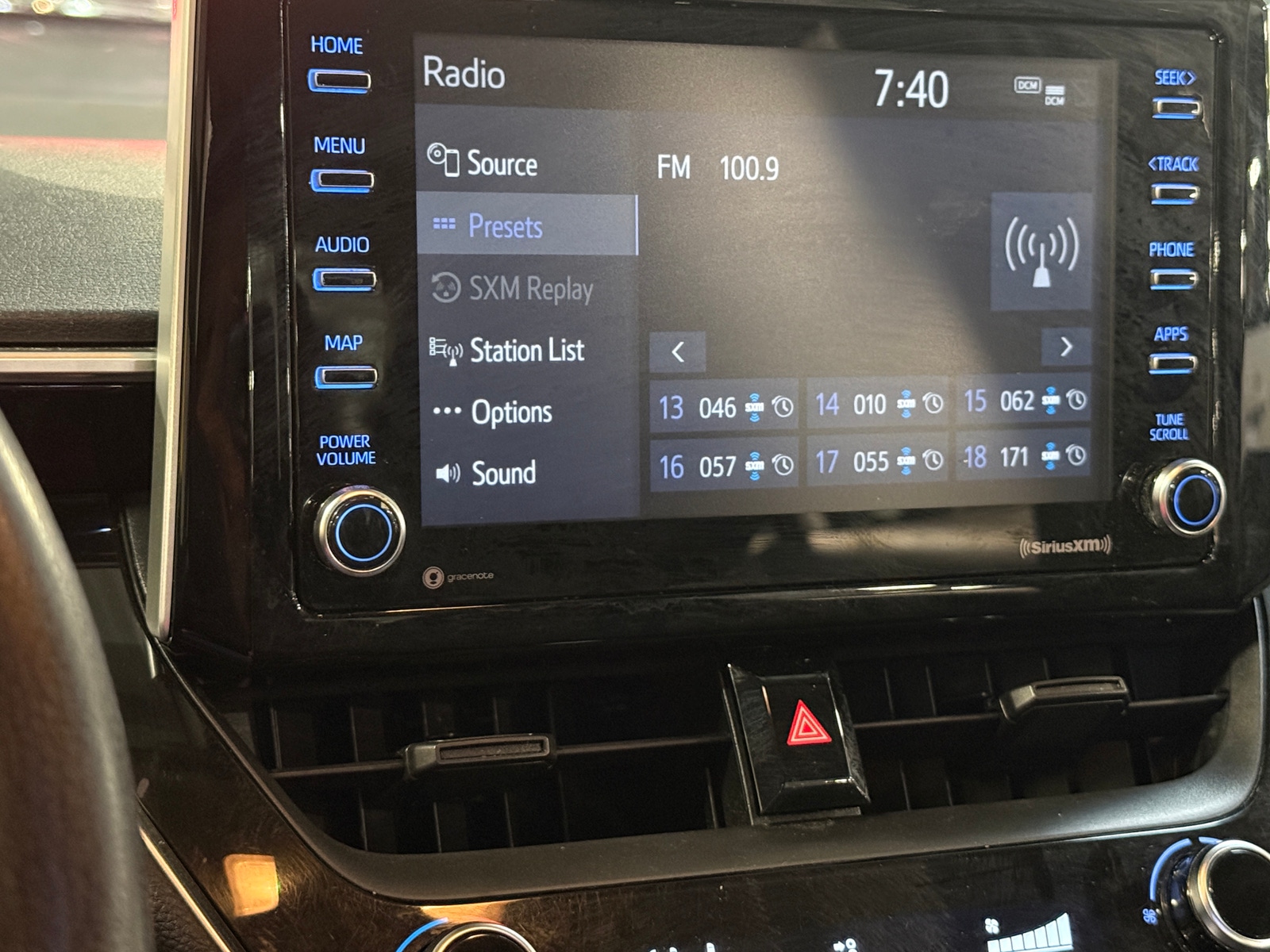 Thumbnail: 2021 Toyota Corolla - 4