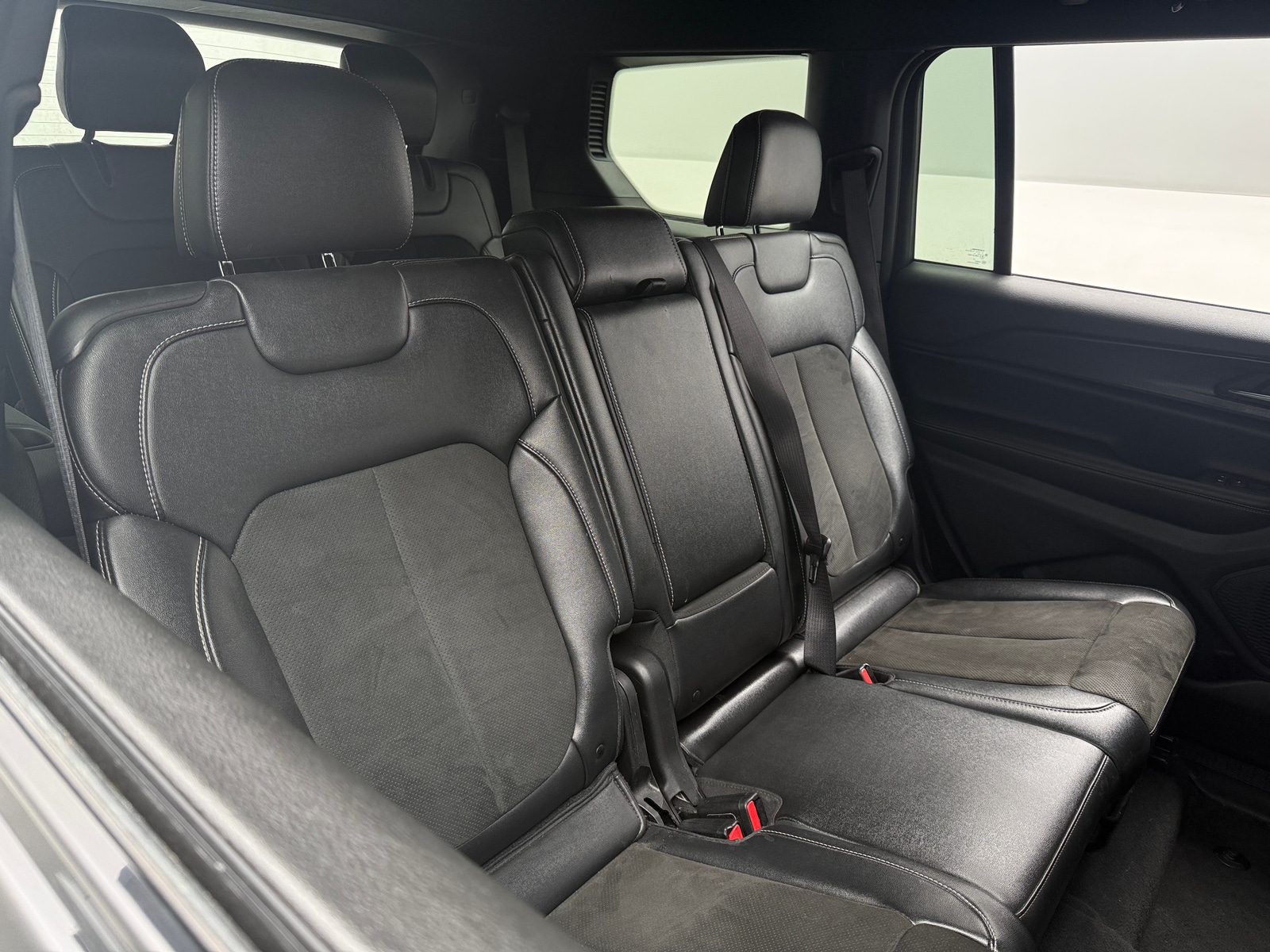 Thumbnail: 2024 Jeep Grand Cherokee L - 6