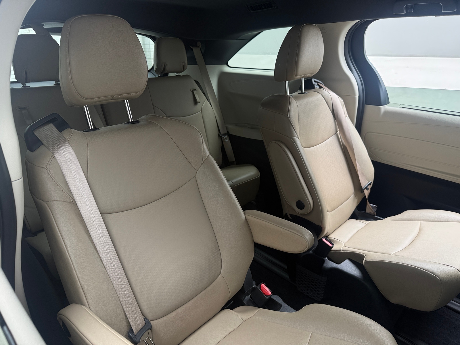 Thumbnail: 2023 Toyota Sienna - 5