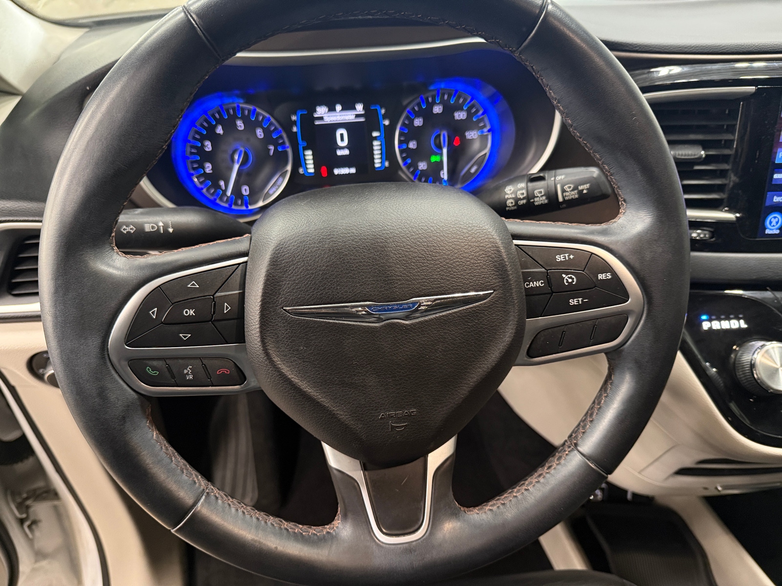 Thumbnail: 2017 Chrysler Pacifica - 4