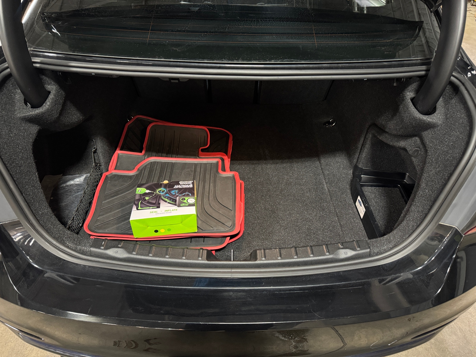 Thumbnail: 2018 BMW 3 Series - 6