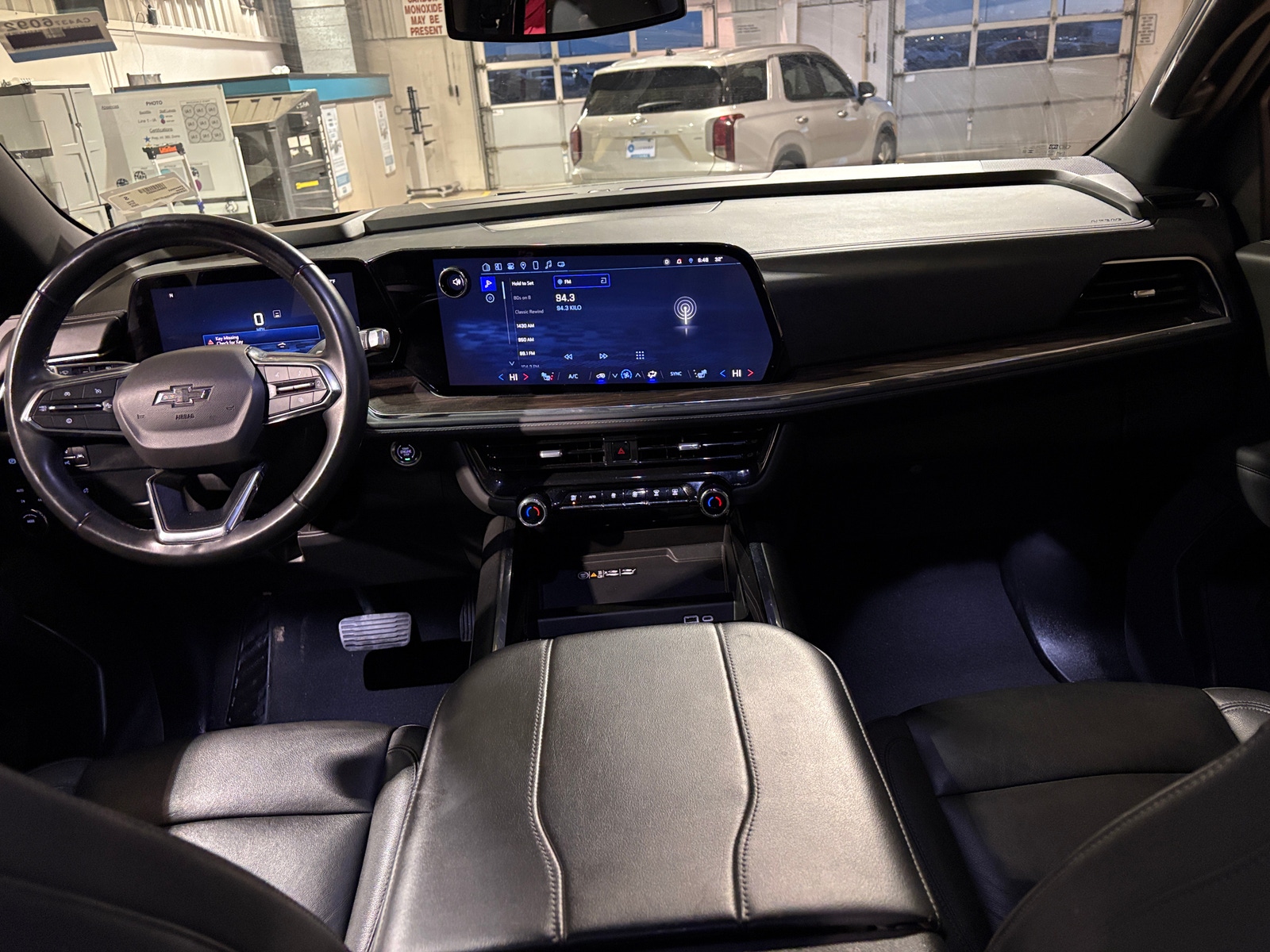 Thumbnail: 2025 Chevrolet Tahoe - 2