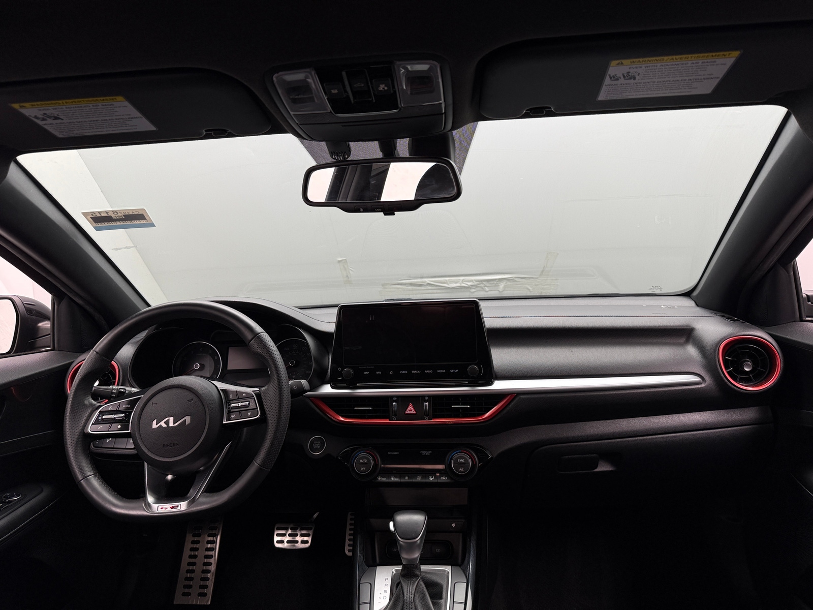 Thumbnail: 2022 Kia Forte - 3