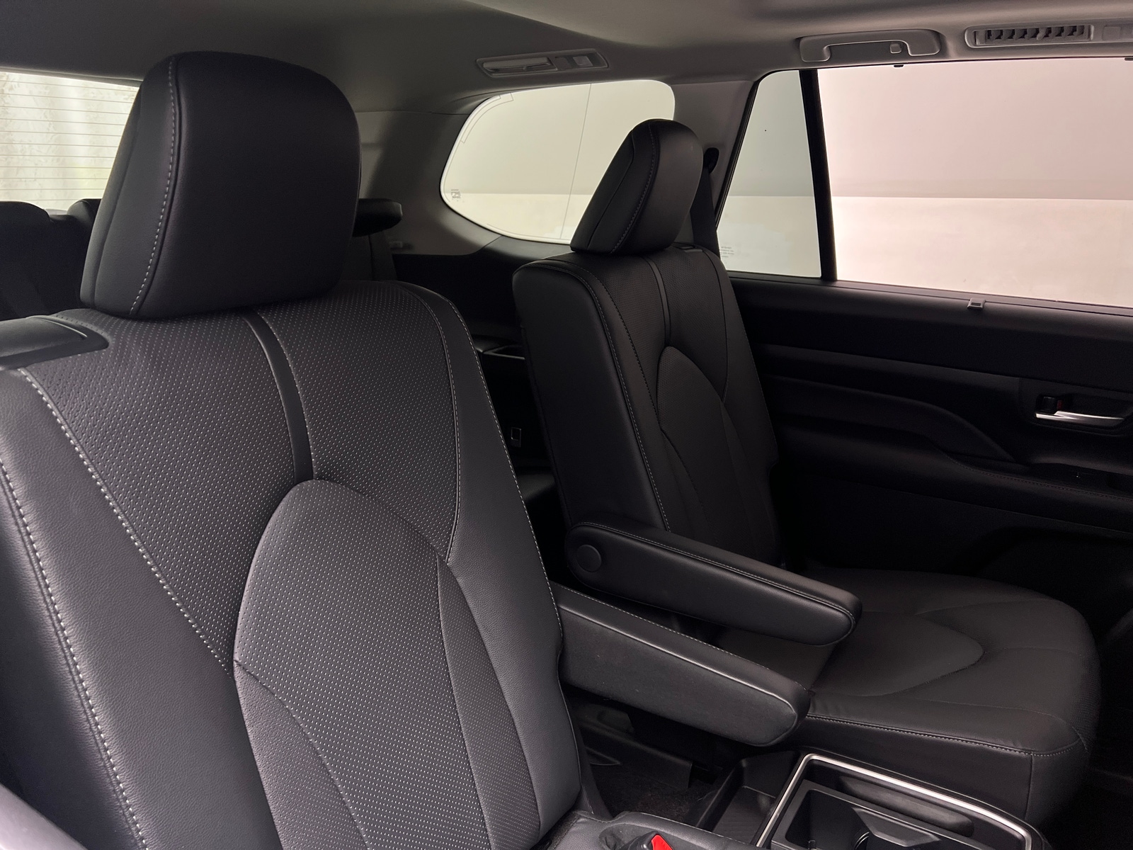 Thumbnail: 2025 Toyota Grand Highlander - 6